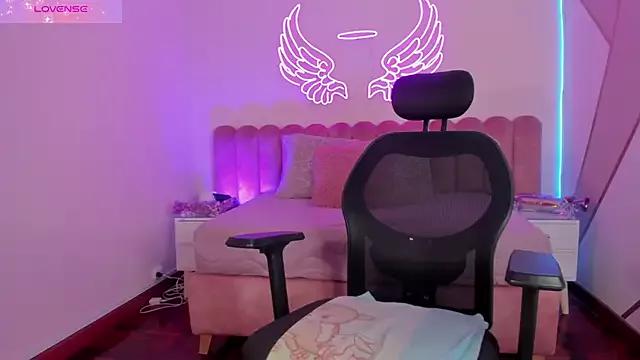 Freechat _scarletmoore on StripChat