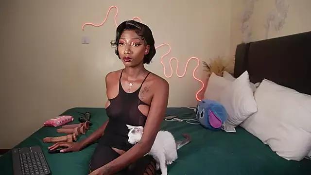 _Watuluv_ on StripChat