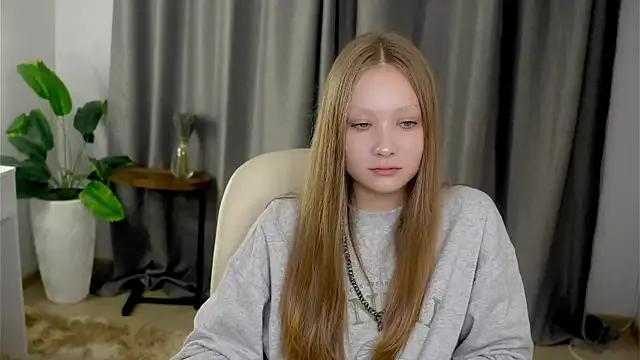 AdalineSheetz on StripChat