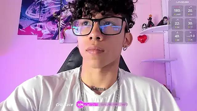 AkazaBoy_ on StripChat