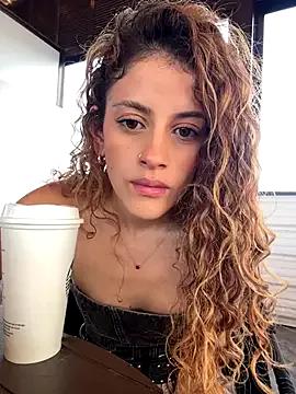 alana15 on StripChat