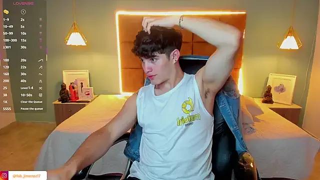 AlejooTwink on StripChat