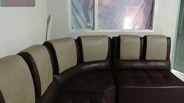 Alexxx_andr4 on StripChat