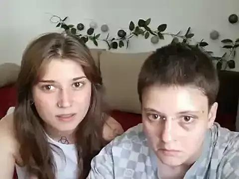 Freechat Aliens4twenty on StripChat