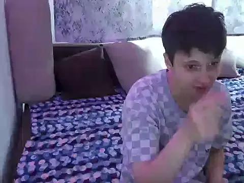 Freechat Aliens4twenty on StripChat