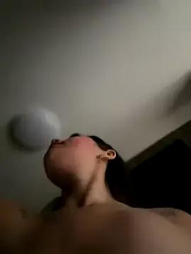 Freechat Alyshanon18 on StripChat