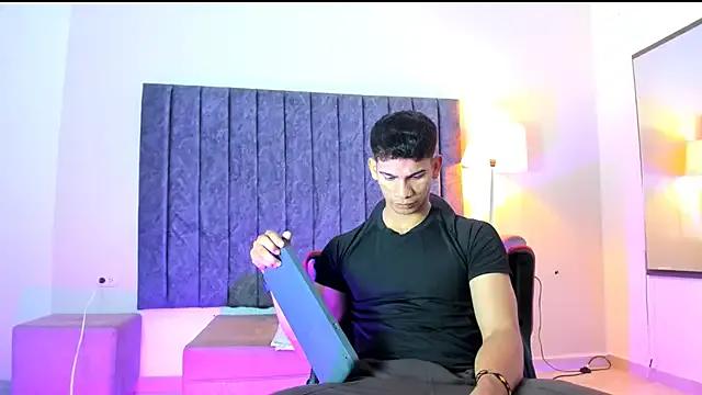 ANDRES_STUD on StripChat