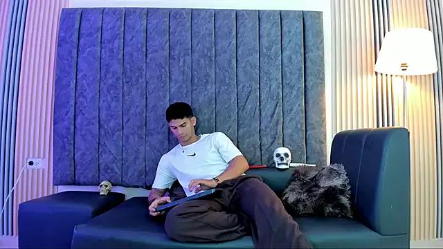 ANDRES_STUD on StripChat