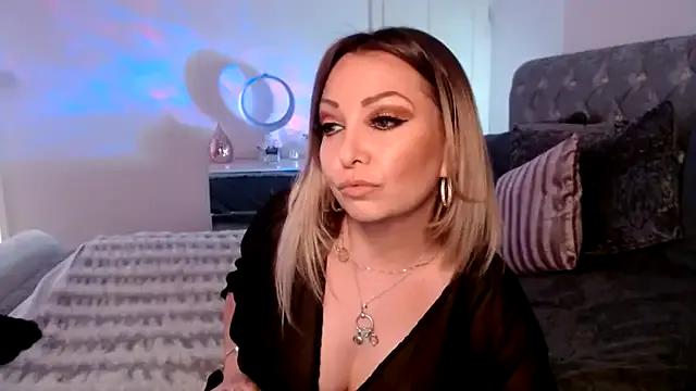 AngeleyesUK — Warming you up Angel xx