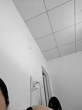 Angie_88 on StripChat