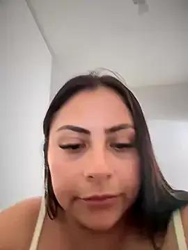 Angie_e on StripChat