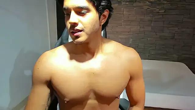 Anker_Colin on StripChat