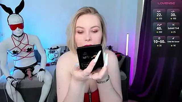 Anna_Maxwell on StripChat