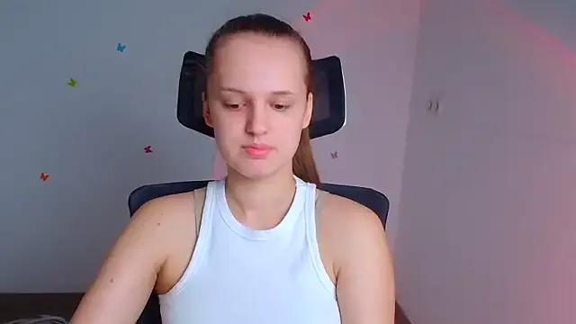 Aurora_White on StripChat