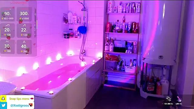 Autumn_Nighht on StripChat