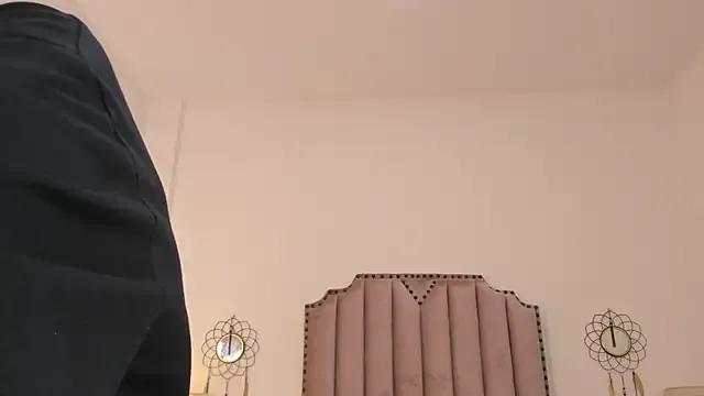 b3k_afrodict on StripChat