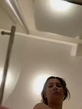 Freechat babyyboomm on StripChat