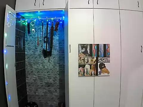 Freechat BaDSubMiss on StripChat