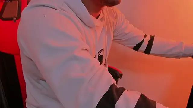 BeMyLover3 on StripChat