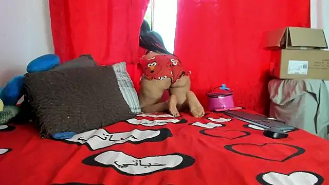 BlowMommy_ on StripChat