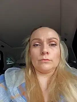 Bondgirl_013 on StripChat