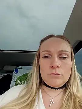 Bondgirl_013 on StripChat