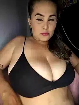 Busty_divorced_mom on StripChat