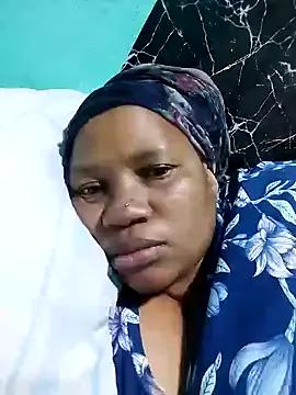 Bustyslave48 on StripChat