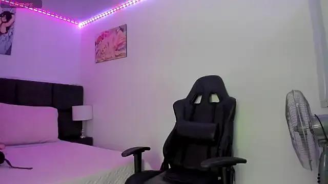 Caeli_Thalyana on StripChat