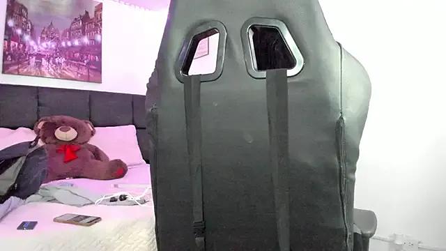 Caeli_Thalyana on StripChat