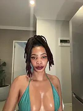 CANDY_LICIOUS on StripChat