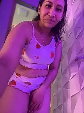 Carola-Ross on StripChat