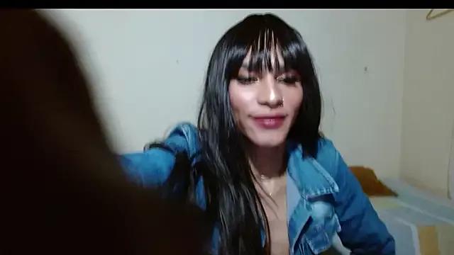 Freechat carolinemiller7 on StripChat