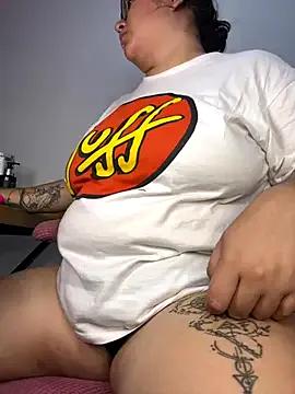 CinnamonCookiez on StripChat