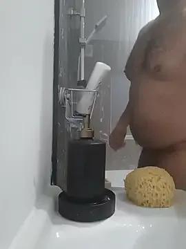 CloudyMuscleBeefy on StripChat