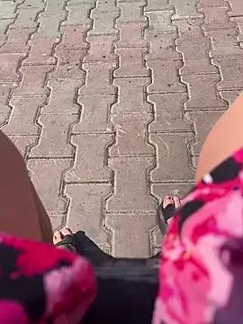 Freechat CrazzyChicks on StripChat