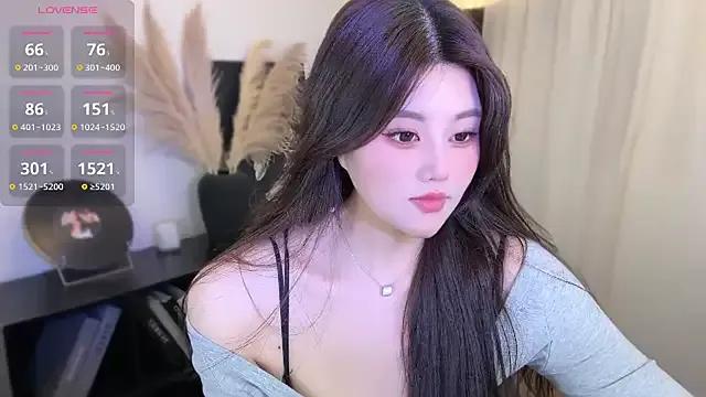 Freechat Cure-uuuuuuuu on StripChat