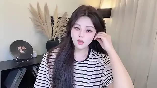 Freechat Cure-uuuuuuuu on StripChat