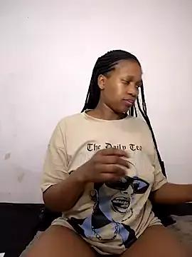 Curvy_sluty on StripChat