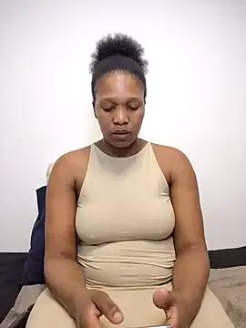 Curvy_sluty on StripChat