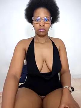 Curvy_sluty on StripChat