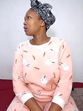 Curvy_sluty on StripChat