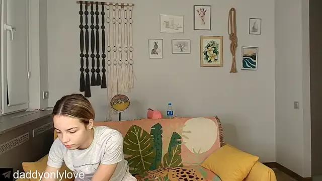 Freechat daddyonlyloveme on StripChat