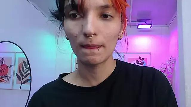 Dafne_huges on StripChat