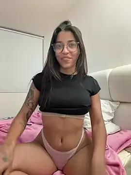 Danisaenz__ on StripChat