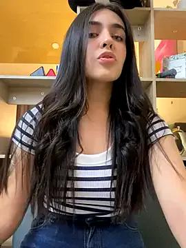 Group DaphneUwu on StripChat