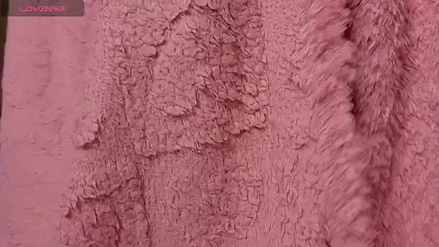 Dark_Diamond8 on StripChat