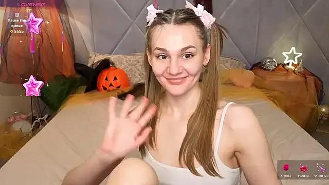 DiamondGoldie on StripChat