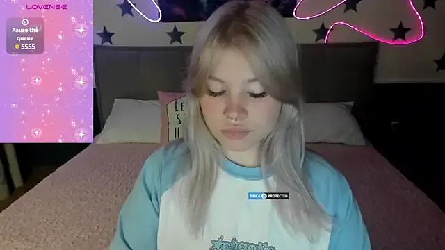 Diana_Dream on StripChat