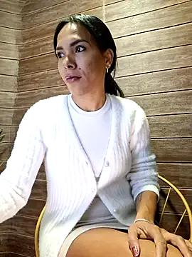 Freechat Doll_Loren on StripChat